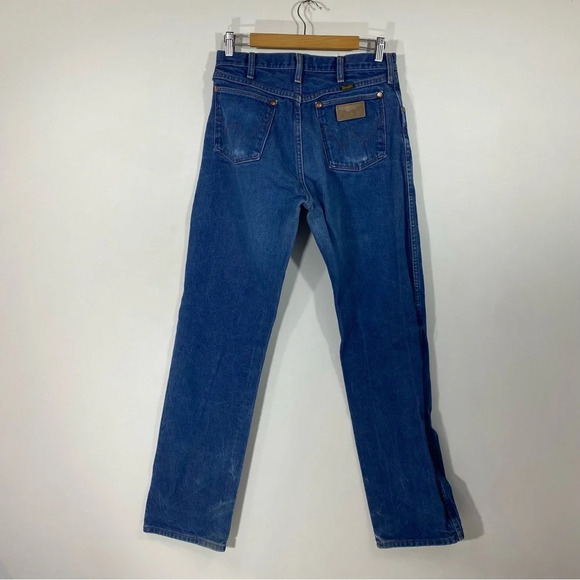 Wrangler Distressed Blue Jeans - Picture 8 of 10
